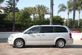 2008 town and country