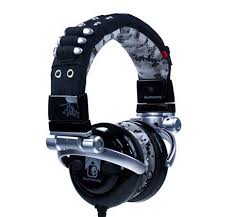 candy skull earphones