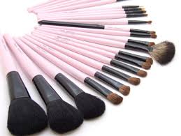 beauty brushes