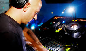 Various Artists - Hit The Breaks - Radikal Breakbeat Remixes