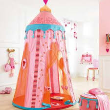 girl tent