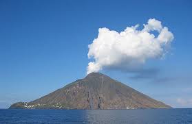stromboli volcano