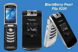 blackberry 8220 flip phone