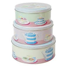 biscuits tins