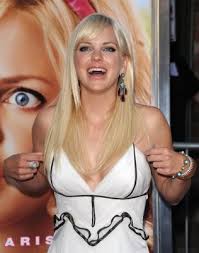 Anna Faris hot