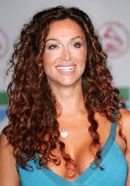 hairstyles for long curly hair