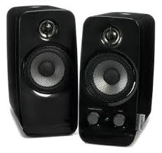 http://t0.gstatic.com/images?q=tbn:5-VEpIWGgoWlQM:http://www.popgadget.net/images/inspire-t10-speakers.jpg