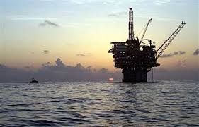 US President Barack Obama 'to extend oil drilling ban'