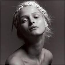 narciso rodriguez her