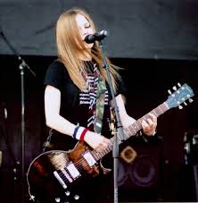 avril lavigne guitar