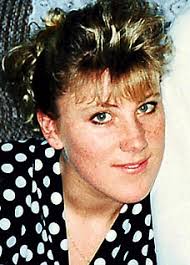 lisa robertson