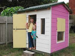 kids cubby house