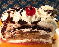 banana split dessert