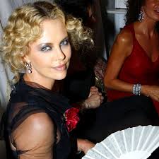 Charlize Theron fashion