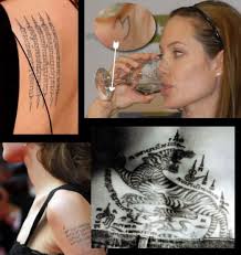 e variegati \x3cb\x3etatuaggi\x3c/b\x3e,