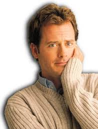 Greg Kinnear.