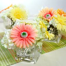 glass vase centerpieces