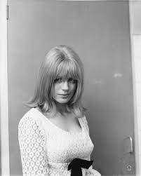 Marianne Faithfull - Faithless