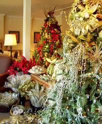 christmas tree displays