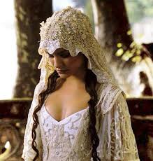 beautiful wedding veils