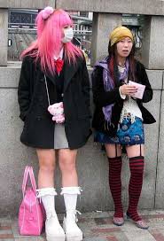 emo girl fashion