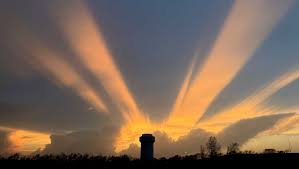 Attēlu rezultāti vaicājumam “anticrepuscular rays”