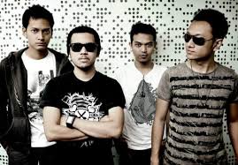 garasi-duakan aku - Garasi