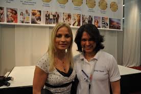 Regina Halmich und Kathrin Rosi Würtz @ FIBO 2009 - Bild \u0026amp; Foto ...