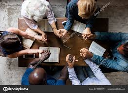 Image result for foto de pessoasrezando