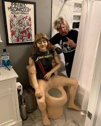 Image result for Bumbleride Queen B Lars Ulrich