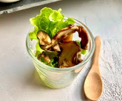 Image result for GemüseeuleGrüßle