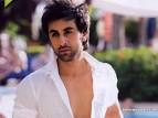 http://1.bp.blogspot.com/-ZCgHKcridjY/TzxyhKOstfI/AAAAAAAABwc/qjZLFY1TcwY/s1600/Ranbir%2BKapoor%2BWallpapers.jpg