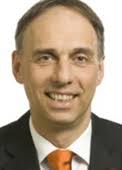 April 2013 tritt Dr. Ralf Kantak (Foto) als stellvertretender ...