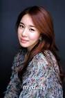 Meanwhile, Yoo Inna plays