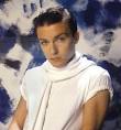 Ricky Gervais in Seona Dancing