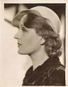 http://upload.wikimedia.org/wikipedia/commons/8/87/Juliette_Compton,_promo_photo_1931.JPG