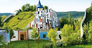 Friedensreich Hundertwasser ile ilgili görsel sonucu