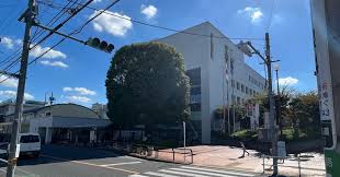 Image result for 武蔵村山市岸2丁目〈中古〉JR八高線「箱根ヶ崎」駅バス６分停歩４分　閑静な住宅地　前面道路が広いのでクルマの運転が苦手な方も車庫入れ楽々！　全居室収納充実！