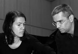 1997 gründeten der Komponist Stefan Scheib und die Regisseurin Katharina Bihler das LIQUID PENGUIN ENSEMBLE. Abhängig von Thema und Ausformung einer ... - Bihler%20Scheib_sw