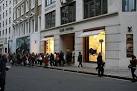 outside the Louis Vuitton - via Daymix