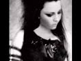 Amy, Black & White - Evanescence Photo (27913585) - Fanpop fanclubs - Amy-Black-White-evanescence-27913585-320-240