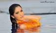      "beautiful women of ecuador Largs"