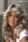 200687-farah-fawcett-en-1975-