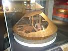 Da Vinci's tank at the Tank - via Daymix
