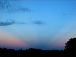 Attēlu rezultāti vaicājumam “anticrepuscular rays”