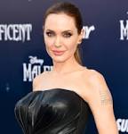 1401736264_494232609_angelina-.