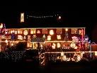 SU1506 : Christmas lights - via Daymix