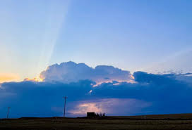 Attēlu rezultāti vaicājumam “anticrepuscular rays”