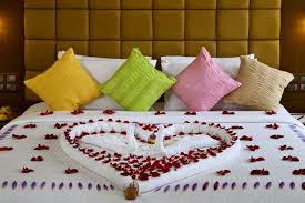 Flower Bed Decoration Modern Decoration 14 On Bed Design Ideas ...