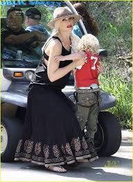 Image result for Queen B by Bumbleride $428 Gwen Stefani and Gavin Rossdale with Kingston and Zuma at the LA zoo